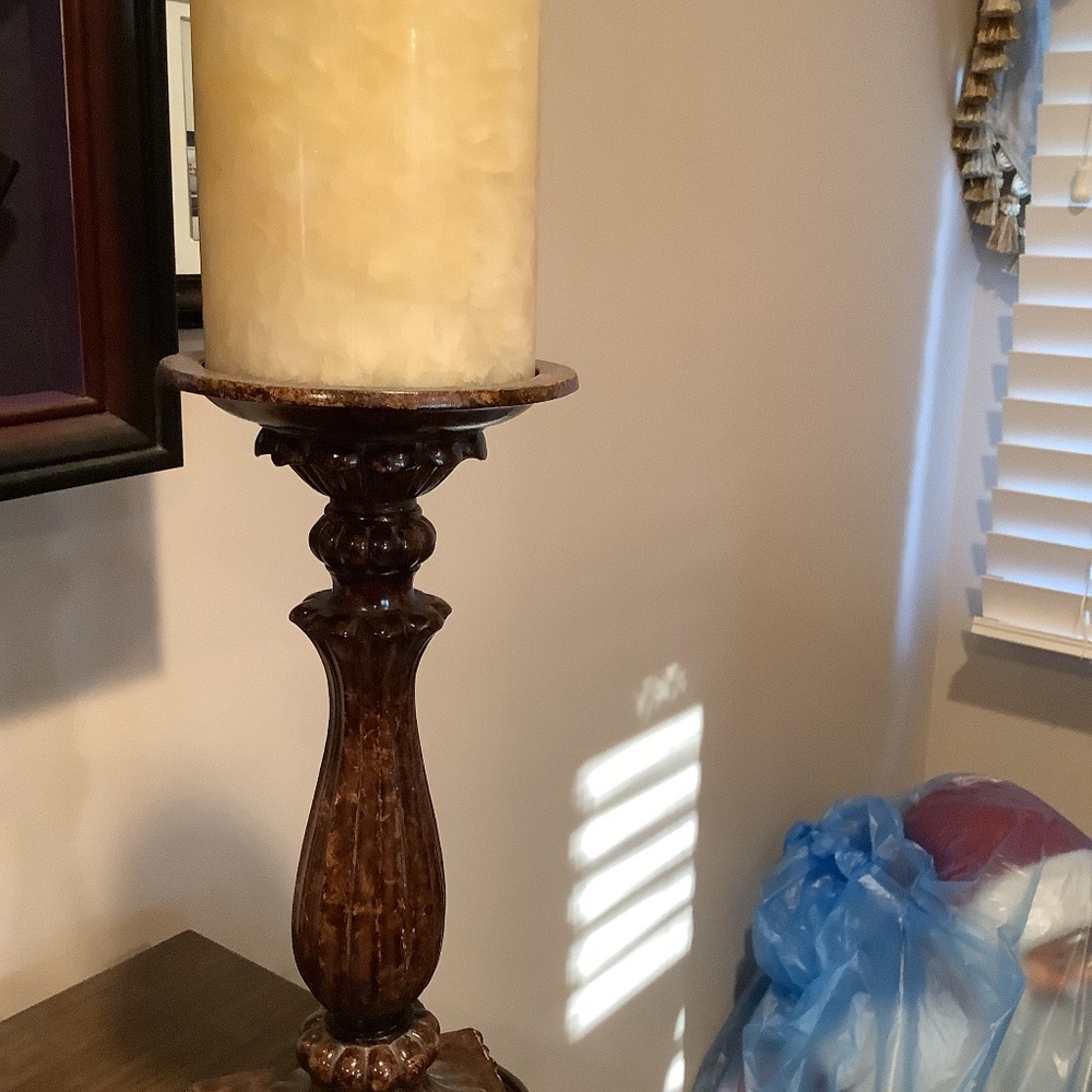 Stately wellmade decorative electric Candle with brownish bronze stand. Like new